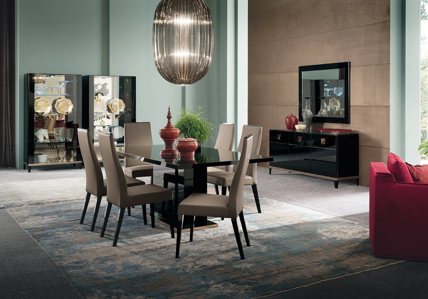 Mont Noir Dining Collection
