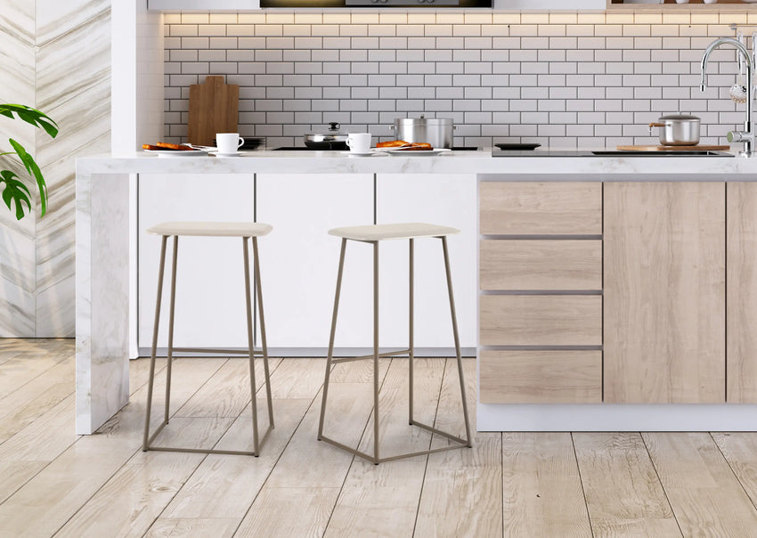 Palmo Stool