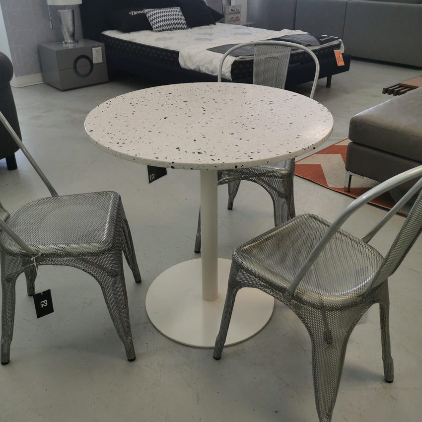 Razor Round Table - F2 Furnishings