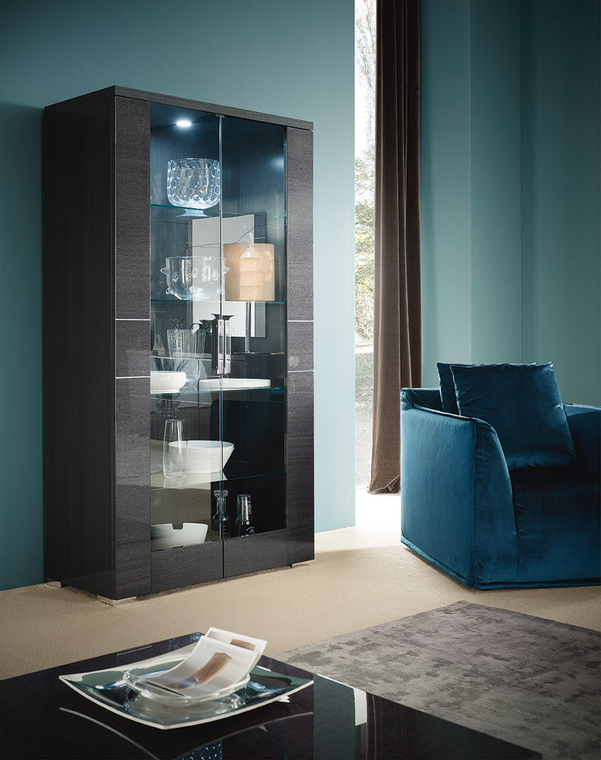 Versilia Dining Collection