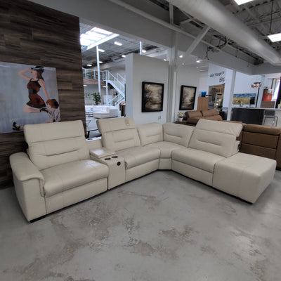Keoni Sectional in Tusk leather